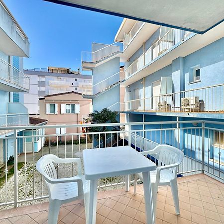 Rialto Lejlighed Lignano Sabbiadoro Eksteriør billede
